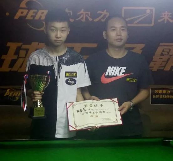 都象征着自 都象征着自