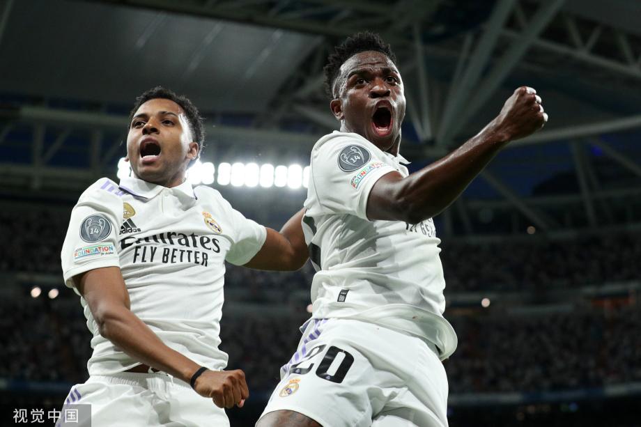 侧防线多次 侧防线多次