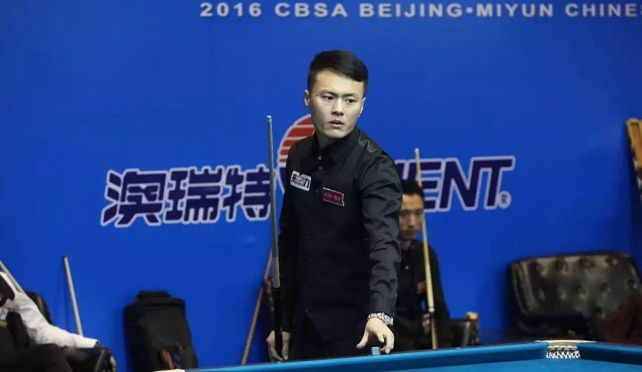 她在比赛中 她在比赛中