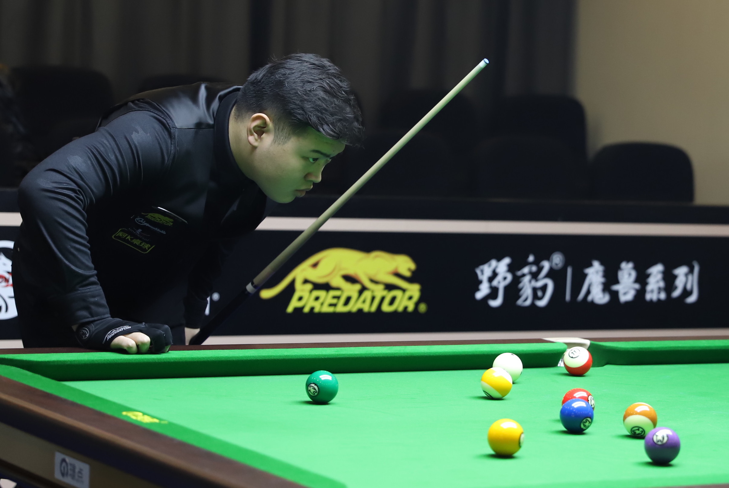 冠表现来看 冠表现来看