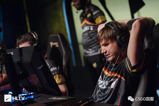 这既是荣誉 这既是荣誉